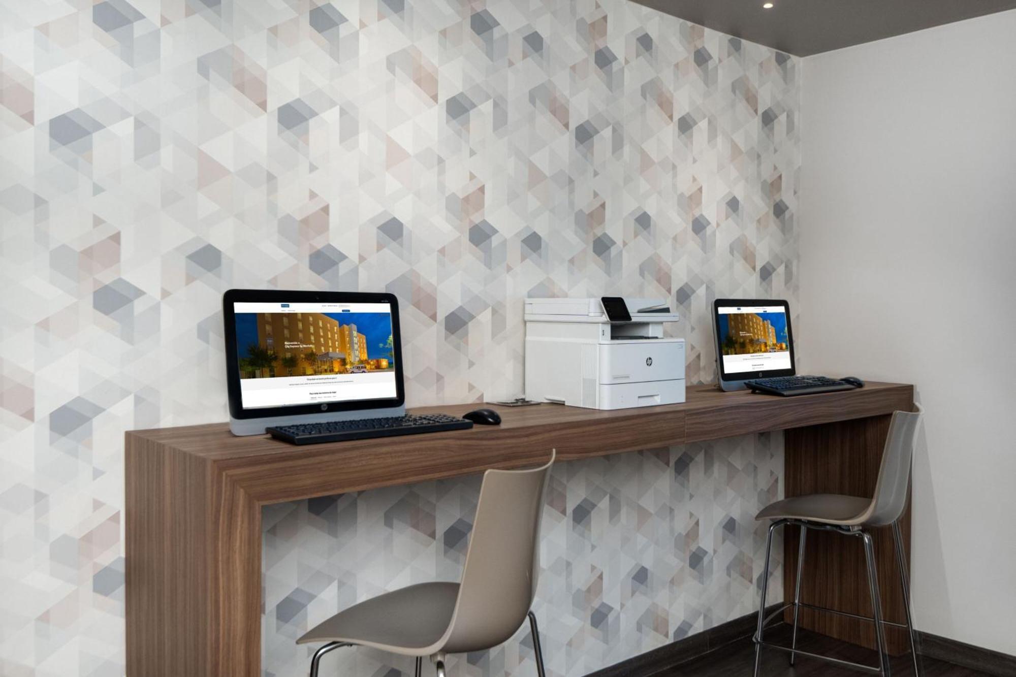 Express By Marriott Aeropuerto 4*