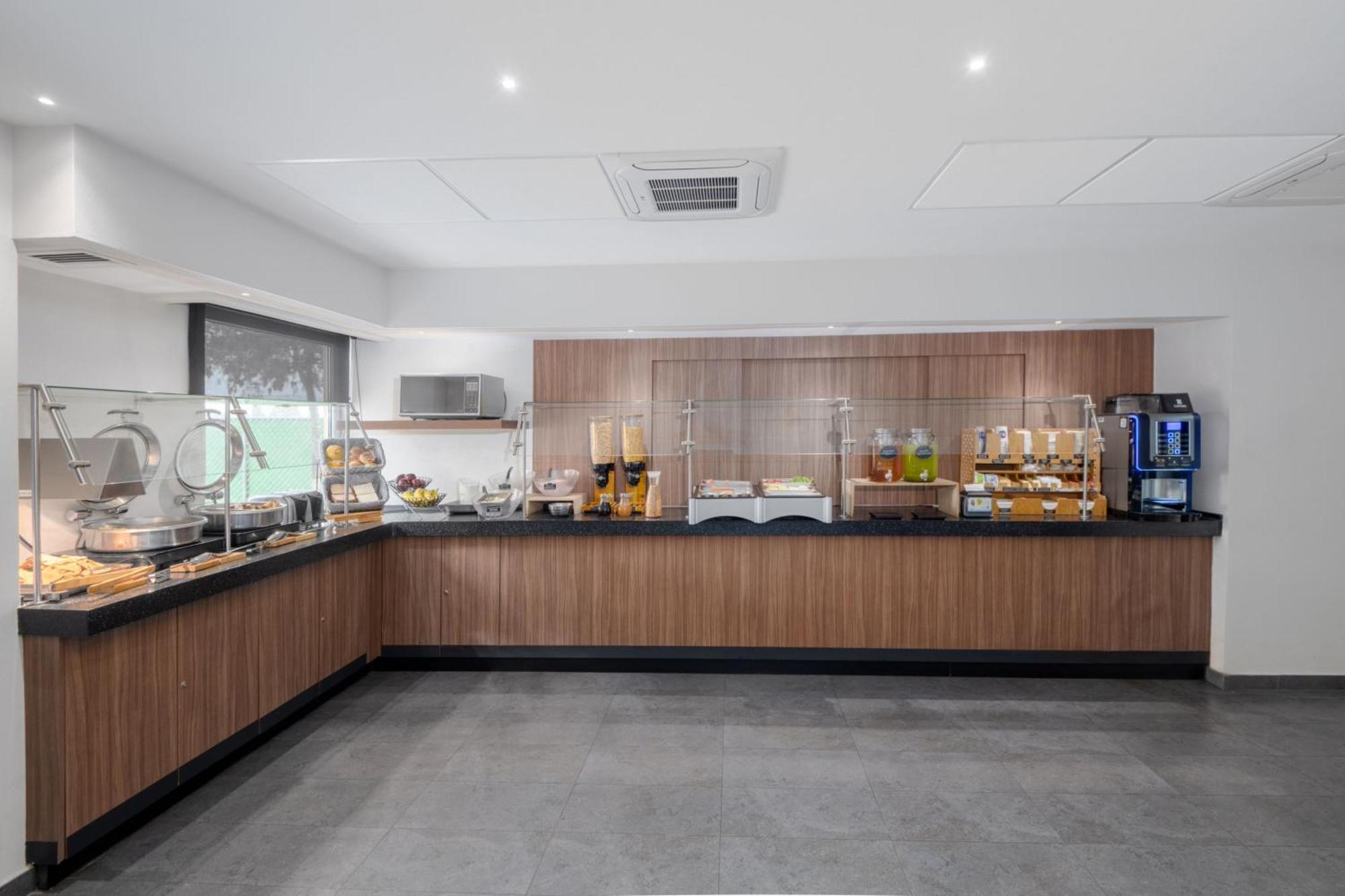 Express By Marriott Aeropuerto