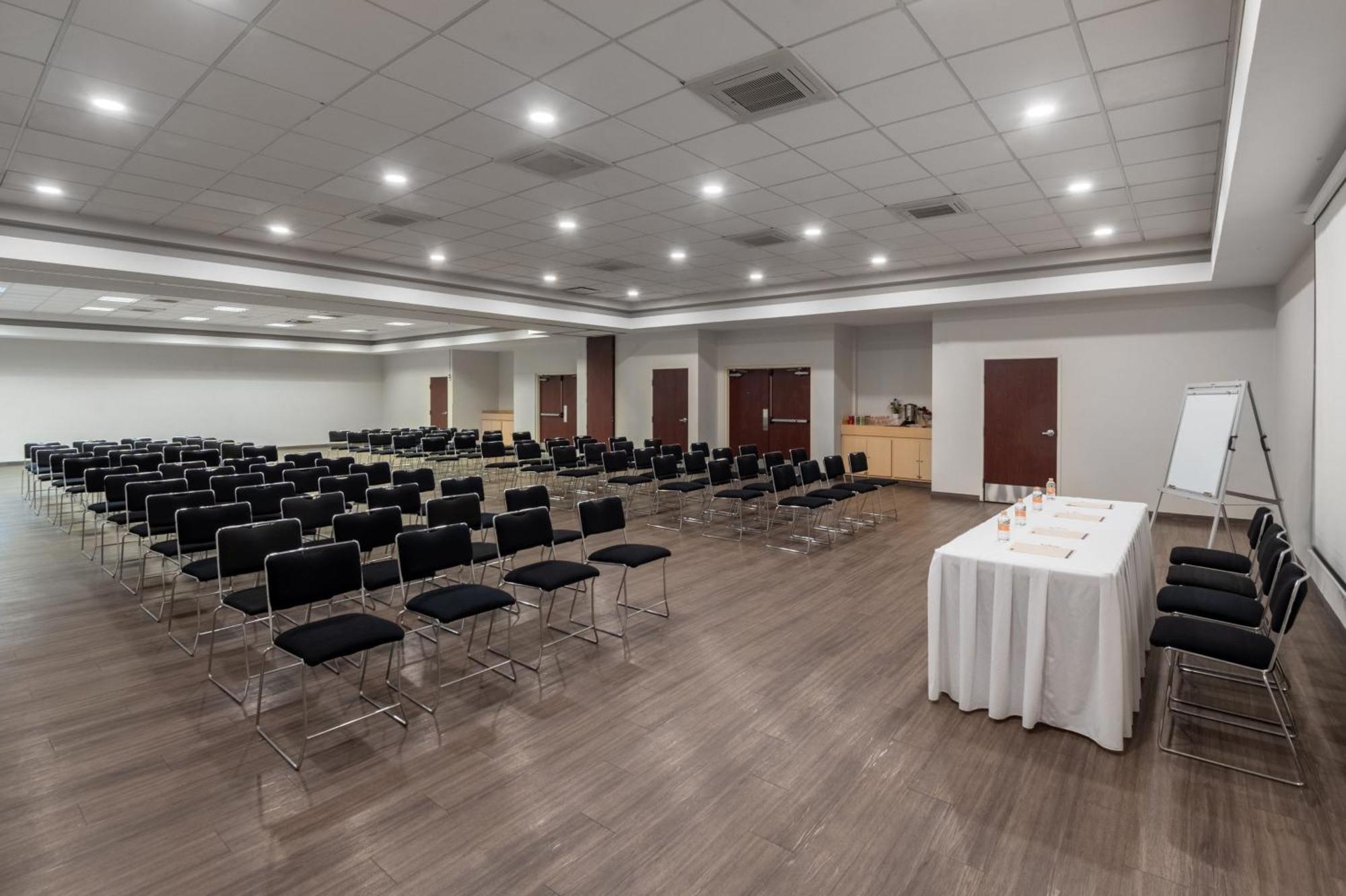 Express By Marriott Aeropuerto 4* Silao